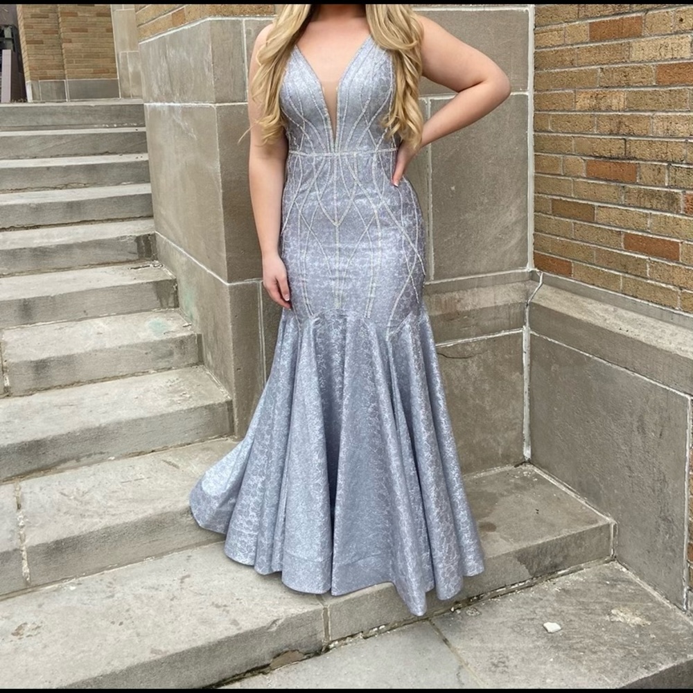 Glamorous and SHOW STOPPING Prom/Pageant Dress
